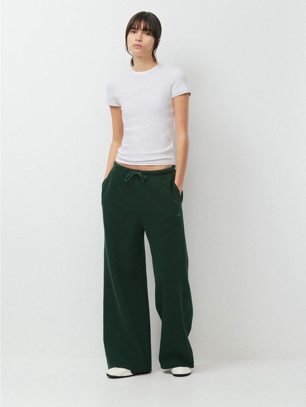 TNA Sweatfleece Green Boyfriend fit sweatpants, size XL